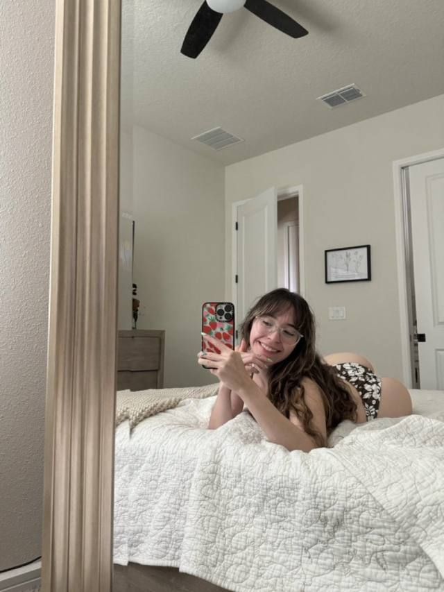 I’M VERY MUCH AVAILABLE TONIGHT FOR HOOKUP. I DO MEETUPS , MASSAGES , SELL KINDS OF DRUGS, PILLS AND WEED!!! - Image 2